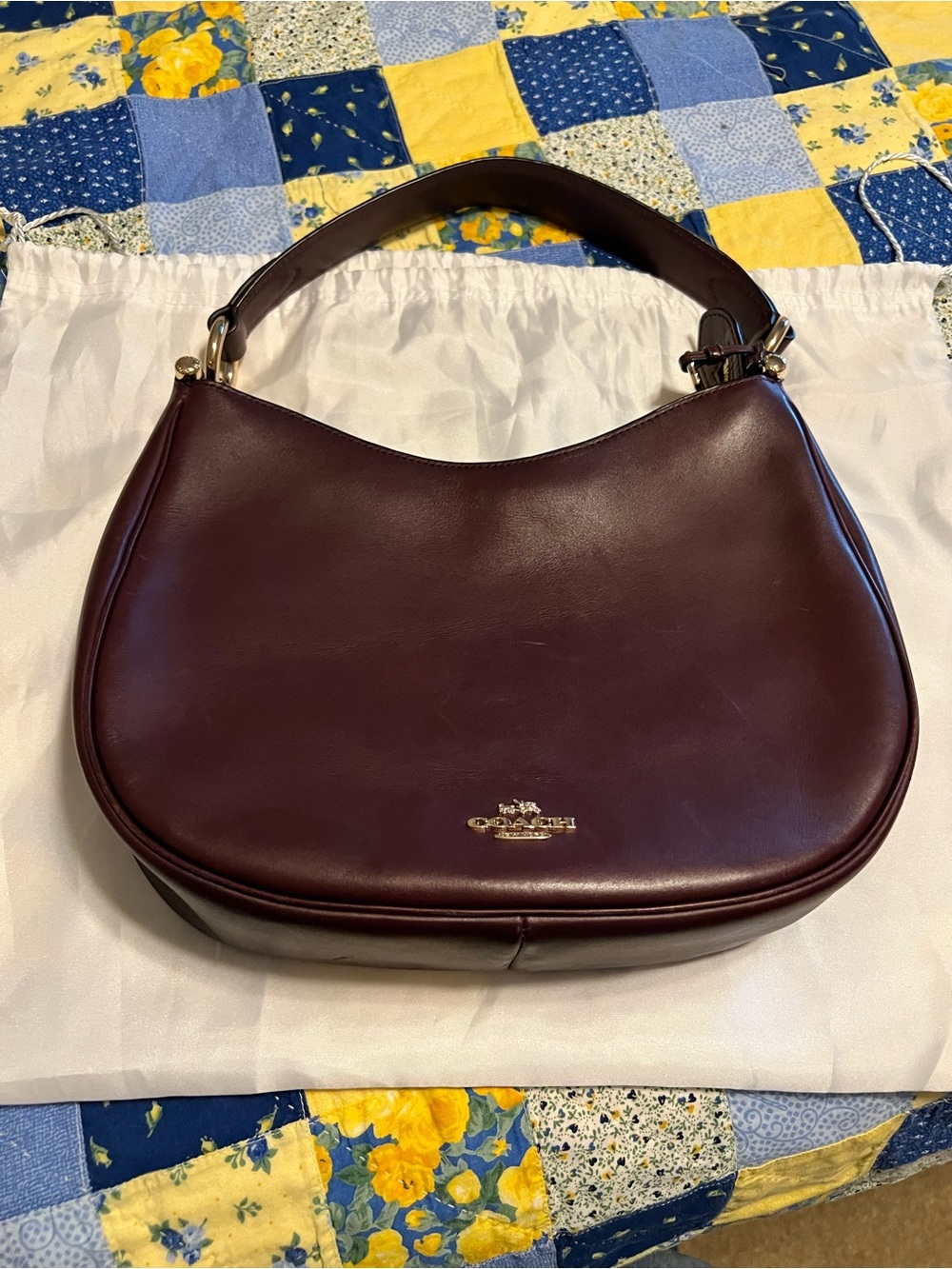 Coach Deep Burgundy Leather Hobo with Gold Hardware - Picture 13 of 14